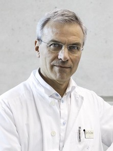 Prof. Bjørn-Tore Gjertsen